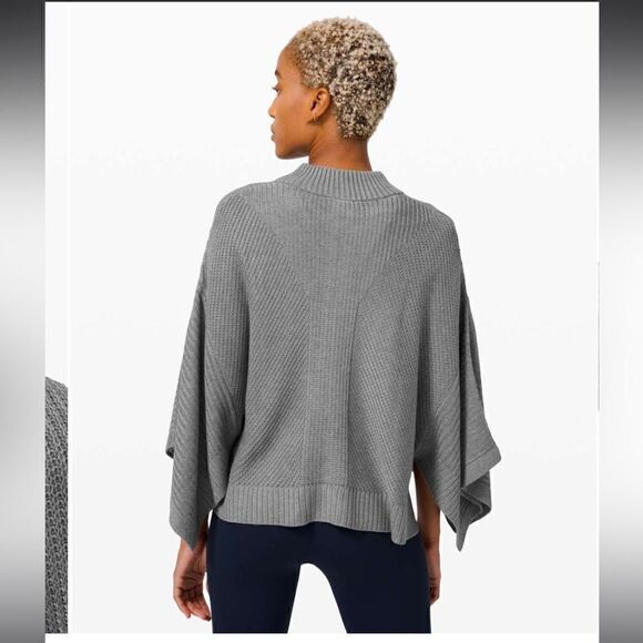 Lululemon Softer Still Wrap in Heathered in Asphalt Grey - Picture 4 of 12